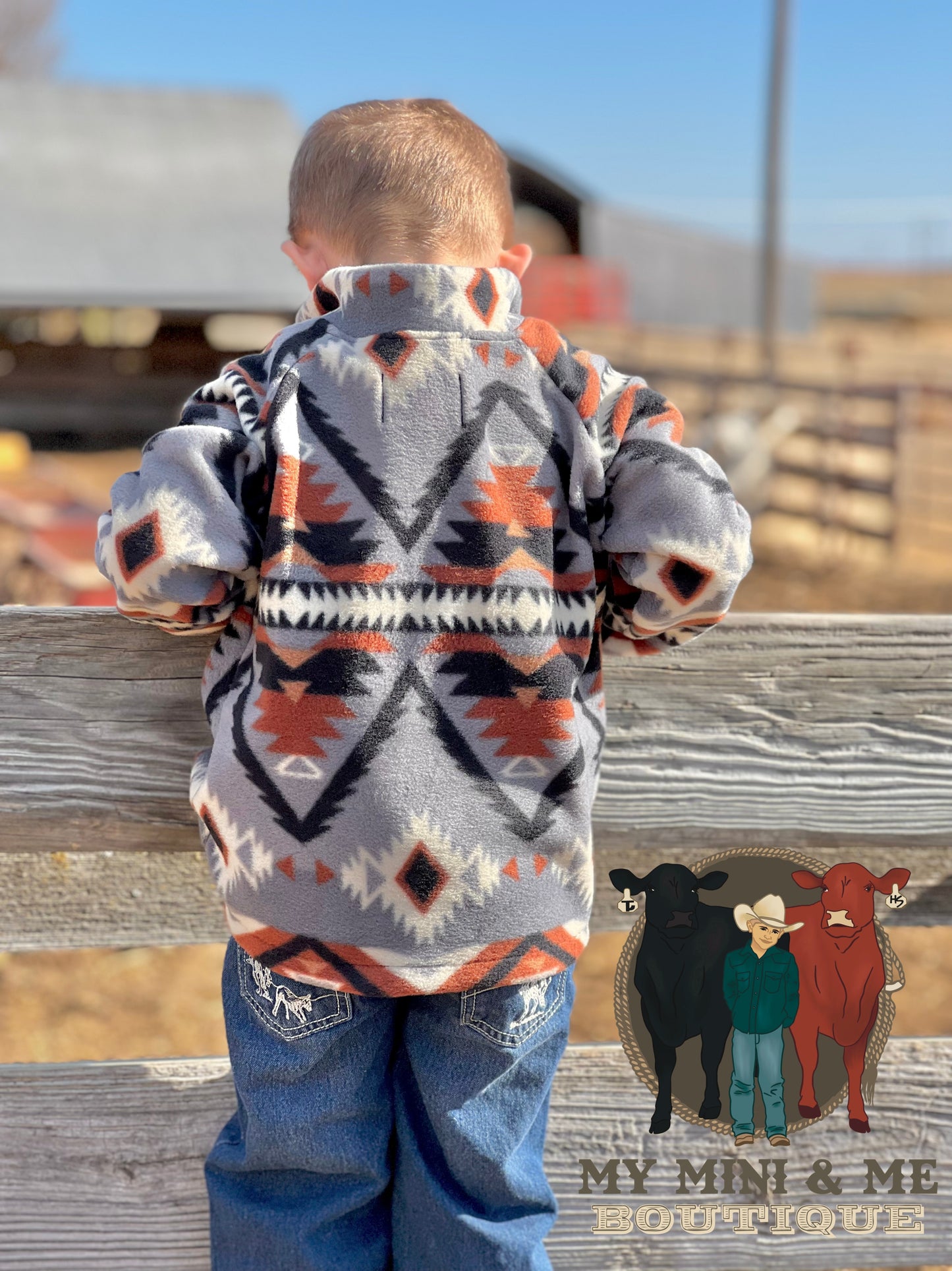 Mountain View Pullover