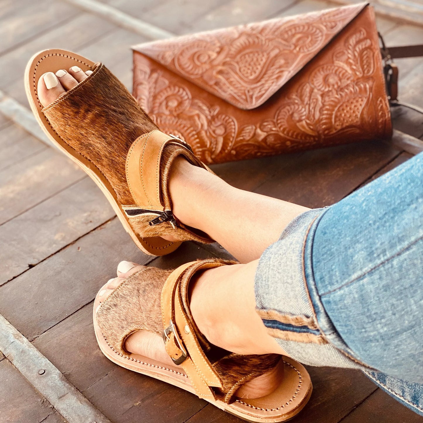 Amber Cowhide Sandle Brindle