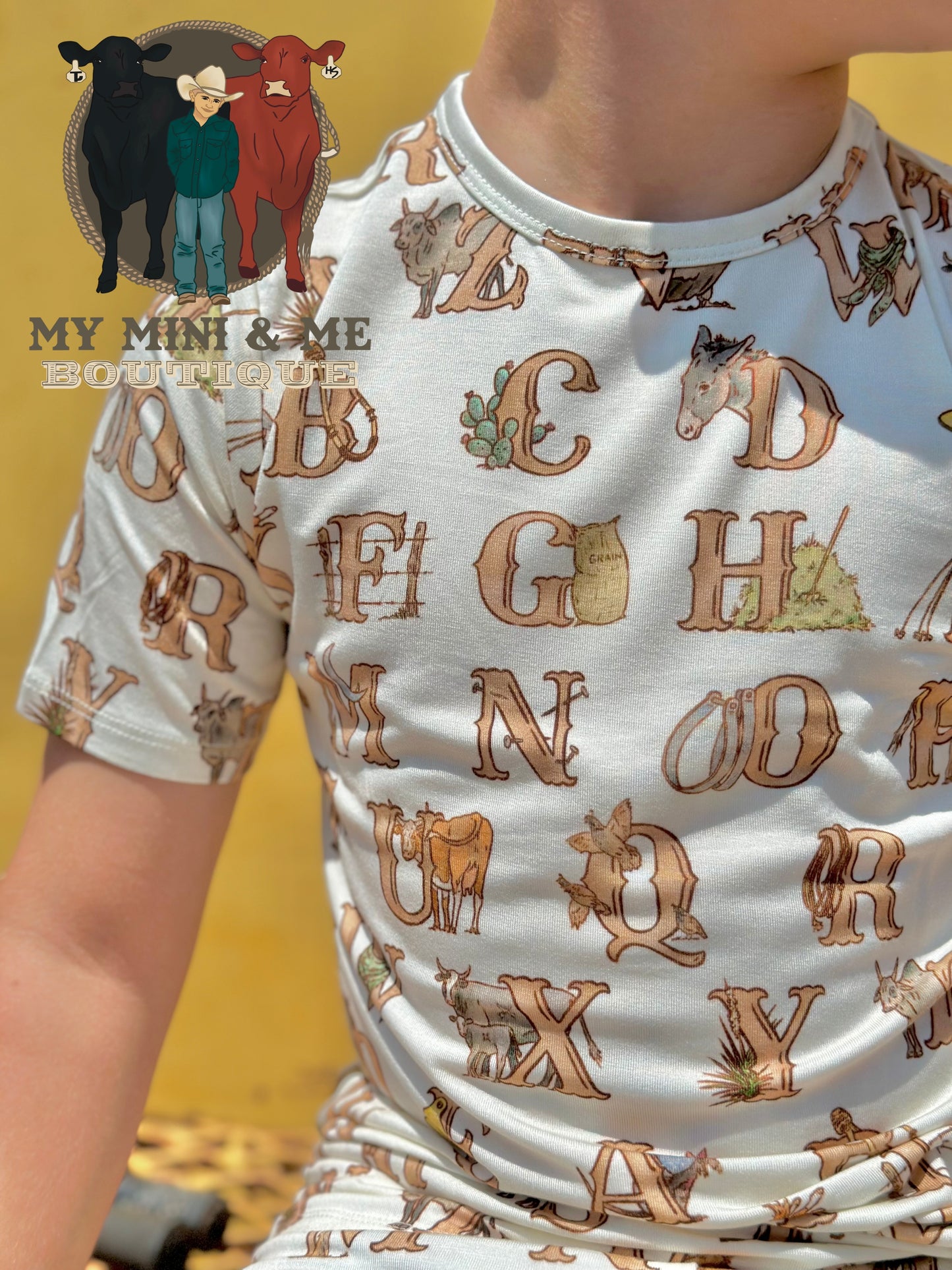 Western Alphabet Short Sleeve Pajamas